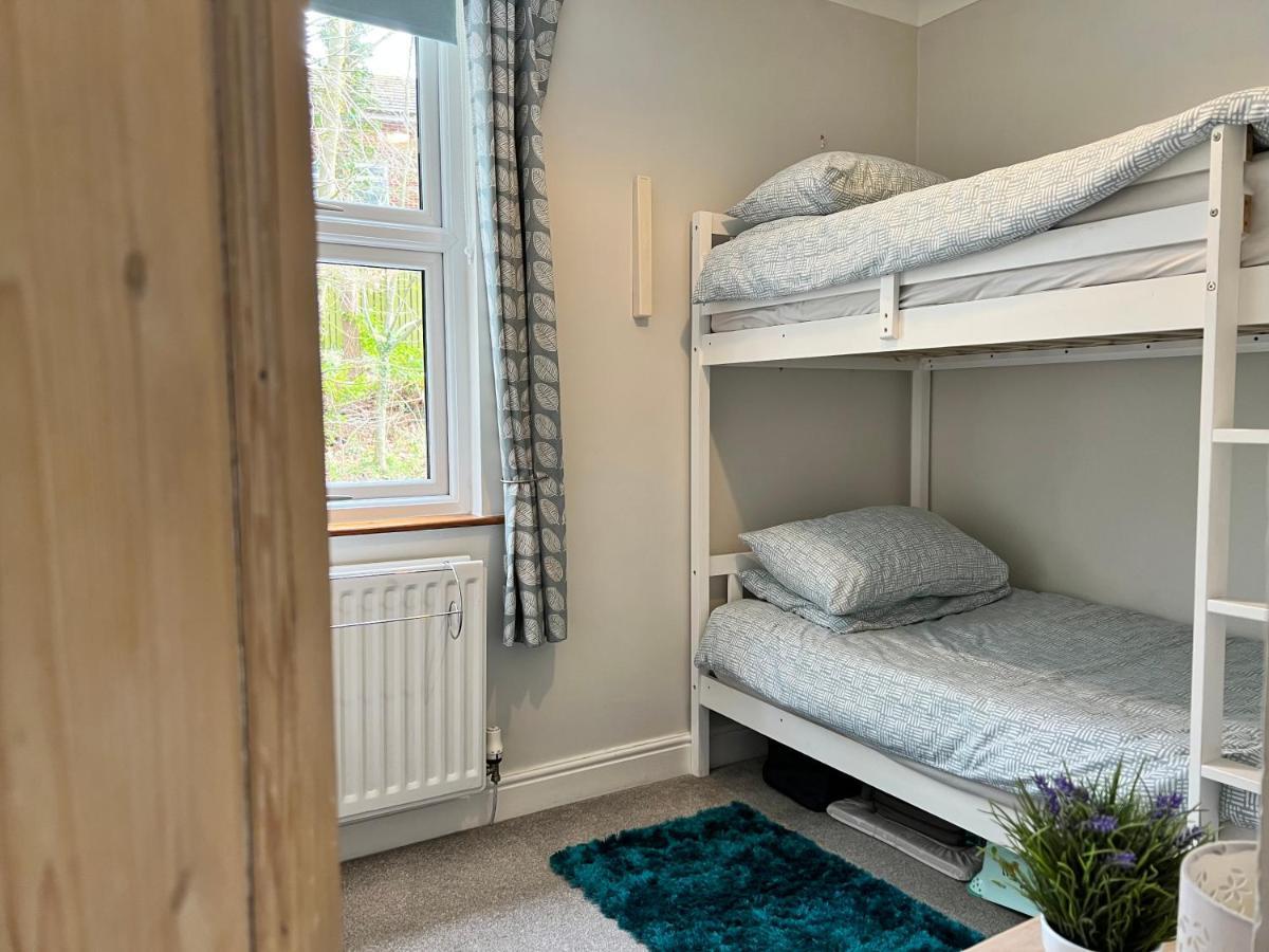 Cosy Heather Cottage Ашбърн Екстериор снимка